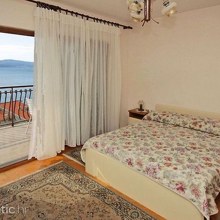 Apartmani Ujdur Omiš Esterno foto