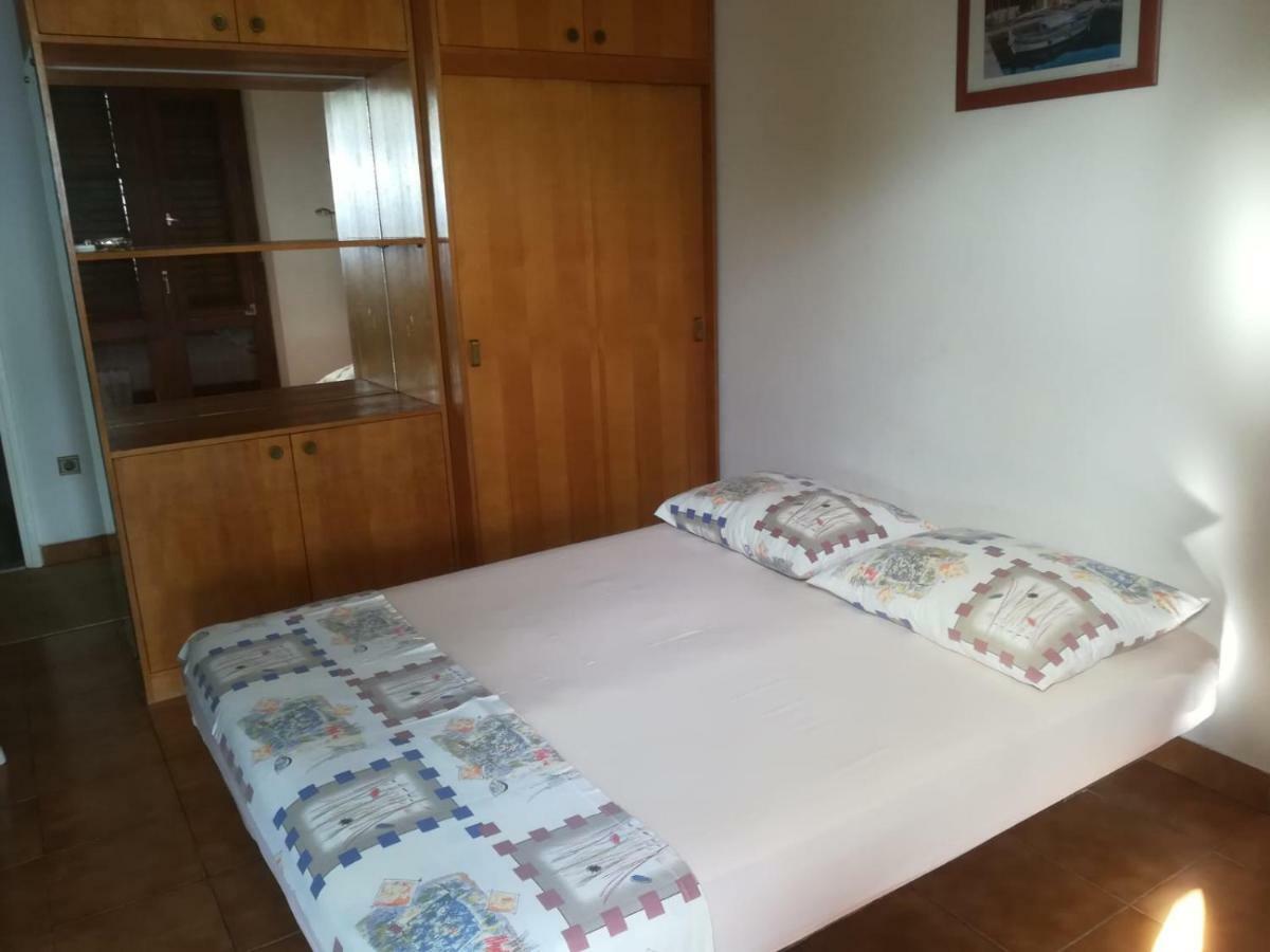 Apartmani Ujdur Omiš Esterno foto