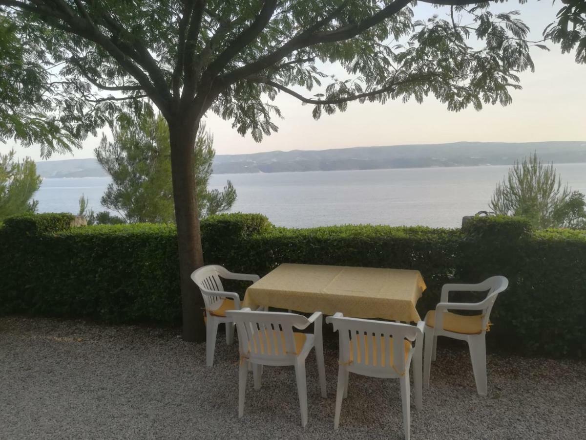 Apartmani Ujdur Omiš Esterno foto