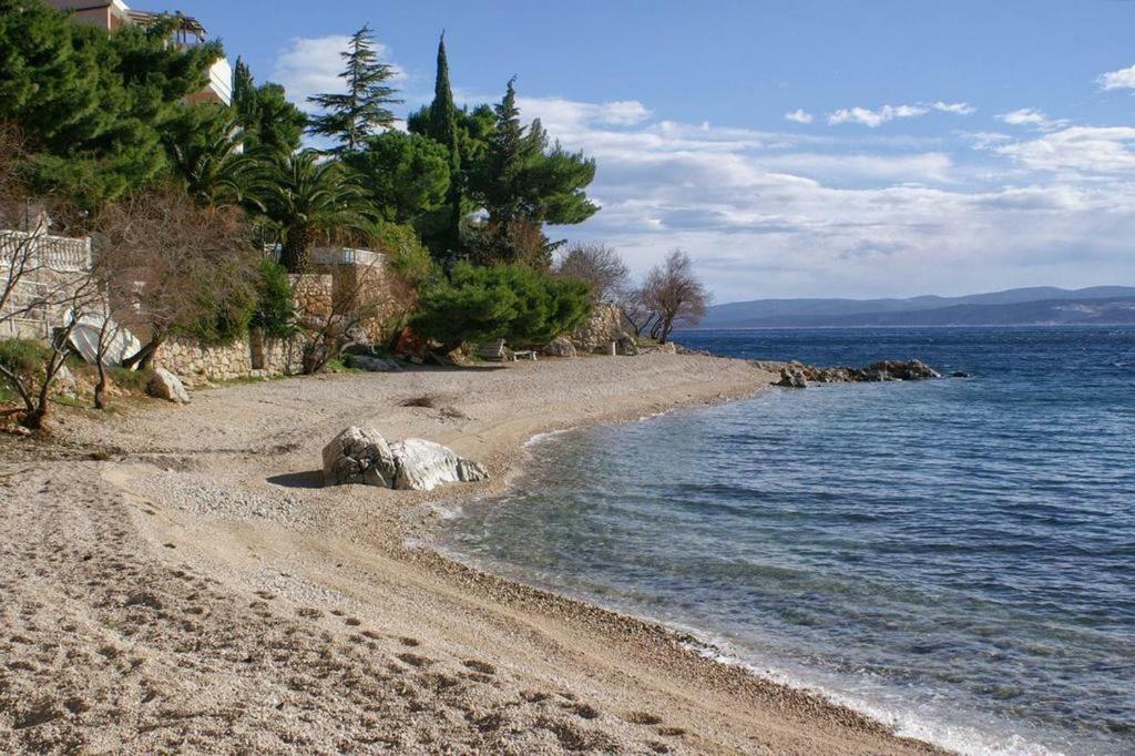 Apartmani Ujdur Omiš Esterno foto