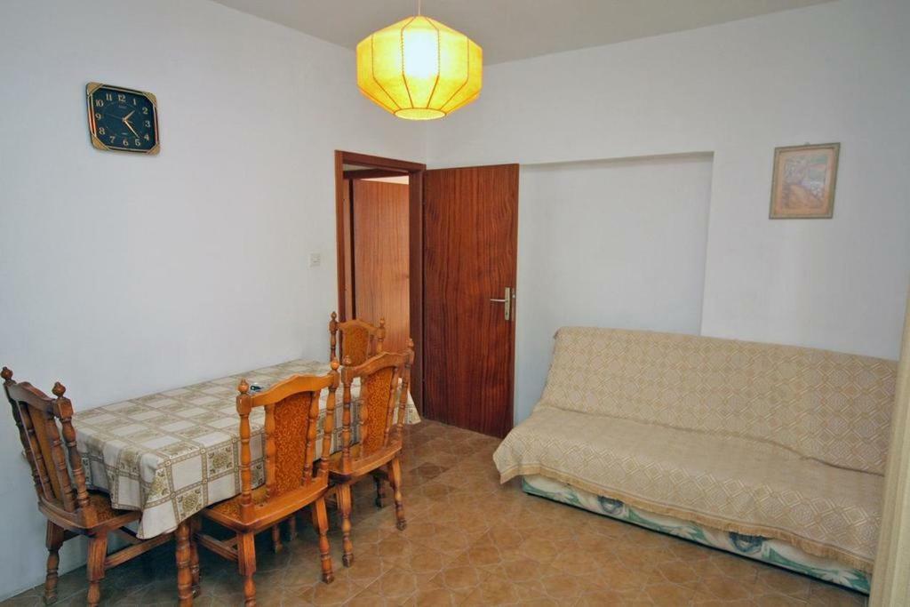 Apartmani Ujdur Omiš Esterno foto