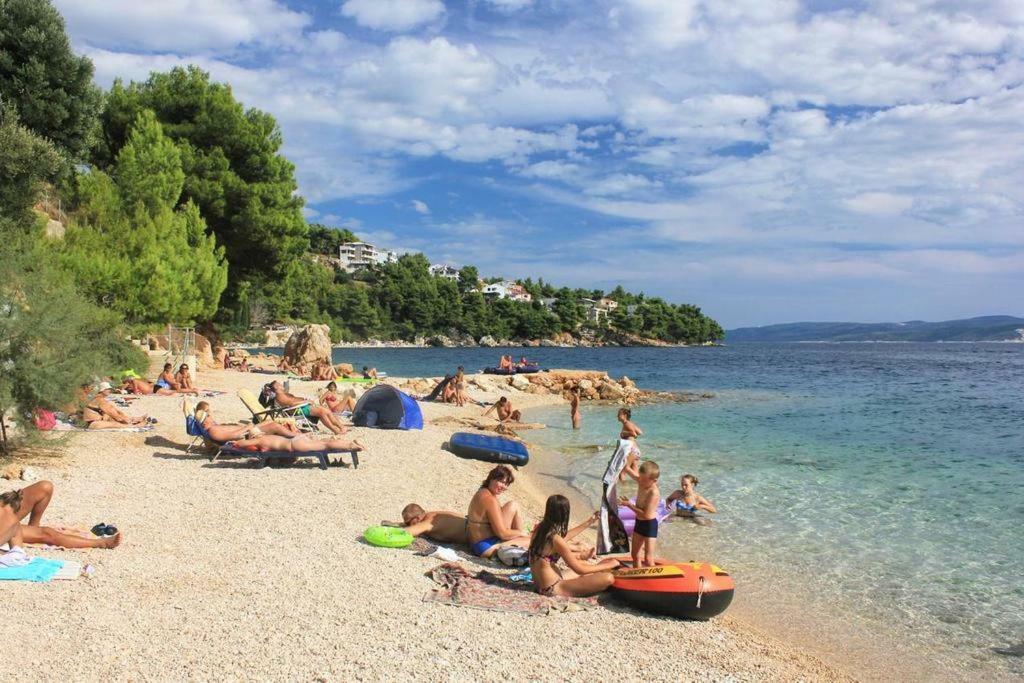 Apartmani Ujdur Omiš Esterno foto