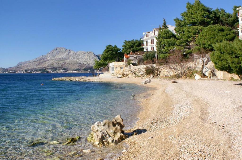 Apartmani Ujdur Omiš Esterno foto